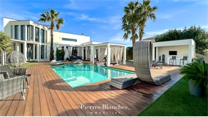 villa d'architecte à la vente -   34300  LE GRAU D'AGDE, surface 215 m2 vente villa d'architecte - PIE51405